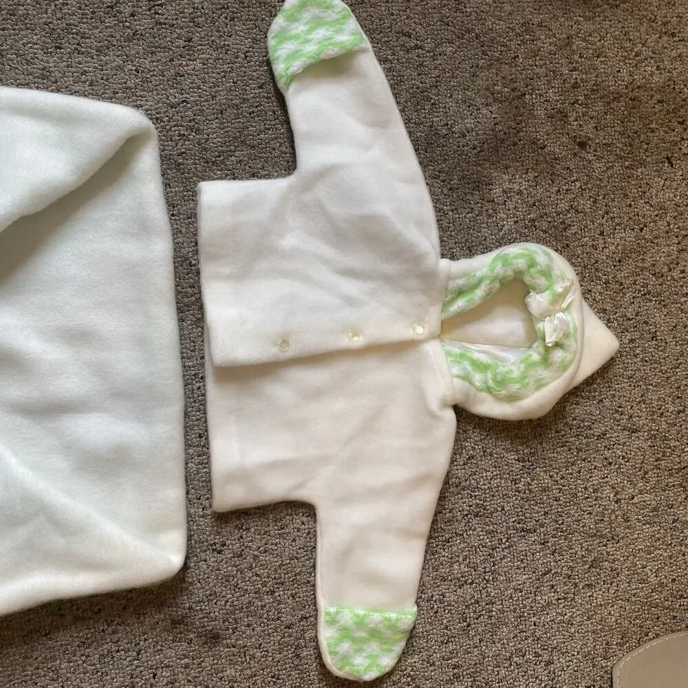 Vintage Quiltex Baby 3-12M Outfit Set Winter Jacket & Swaddler 2 Piece